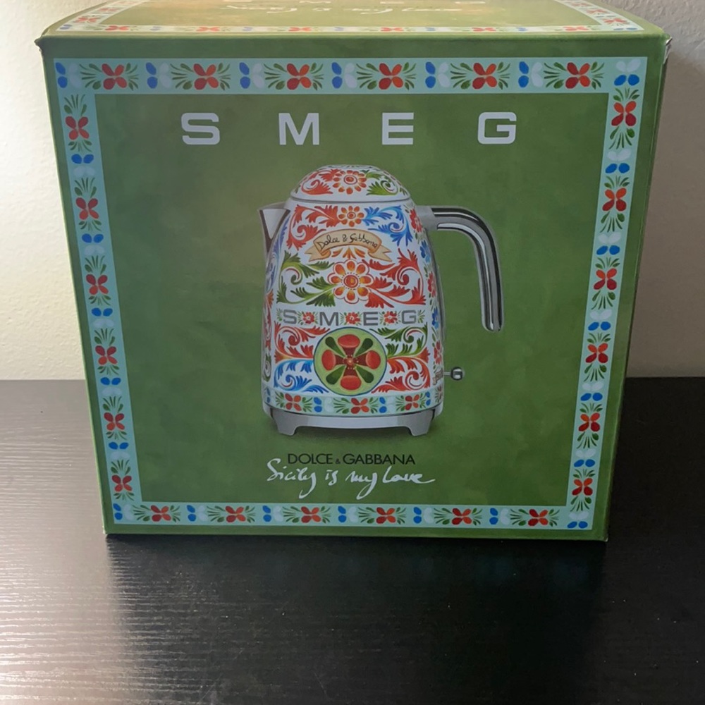 SMEG Dolce & Gabbana Kettle